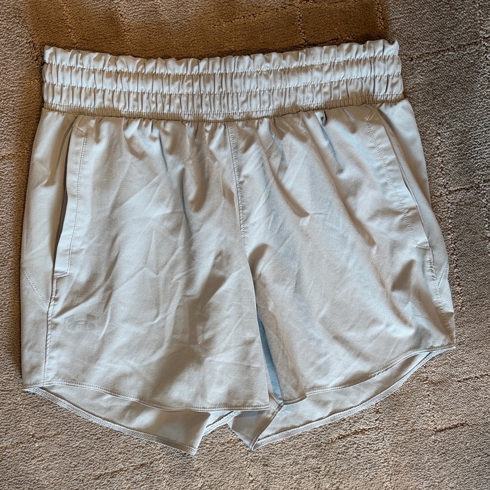 Under Armour Women's Light Gray Athletic Shorts